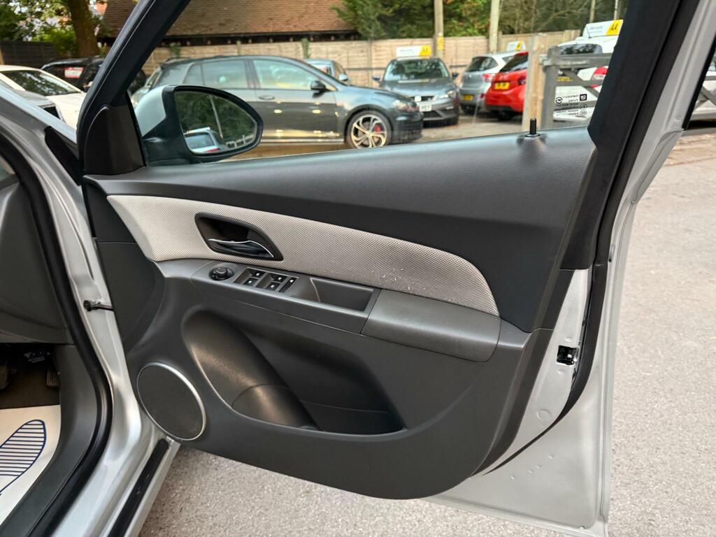 Chevrolet Cruze Cruze Lt Silver #40