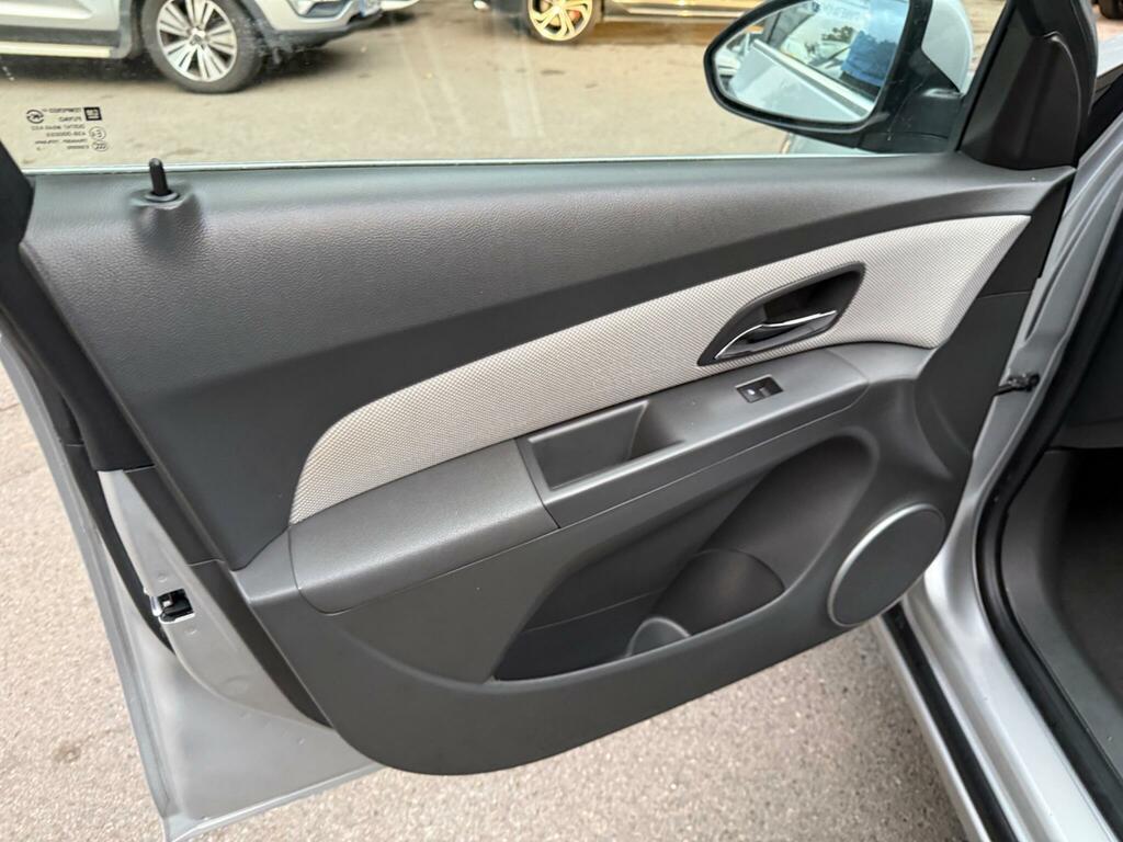 Chevrolet Cruze Cruze Lt Silver #37