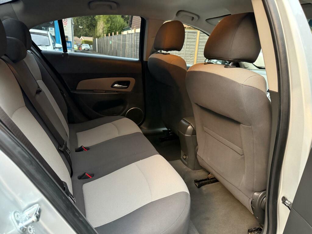 Chevrolet Cruze Cruze Lt Silver #31