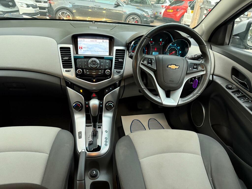 Chevrolet Cruze Cruze Lt Silver #19