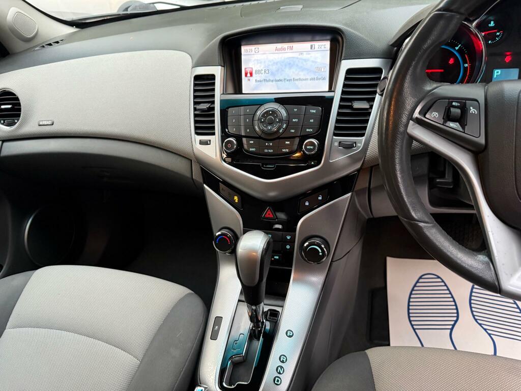 Chevrolet Cruze Cruze Lt Silver #26