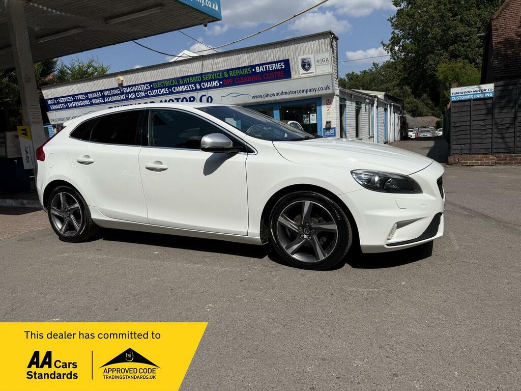 Volvo V40 1.6 D2 R-design Nav Euro 5 S S White