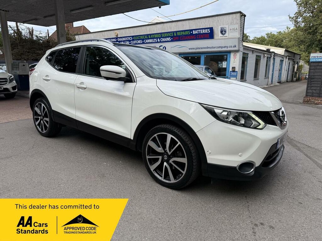 Nissan Qashqai 1.6 Dci Tekna Xtron 2Wd Euro 6 S S White