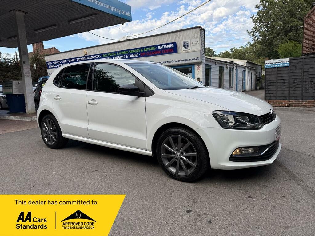 Volkswagen Polo 1.2 Tsi Bluemotion Tech Se Design Euro 6 S S White