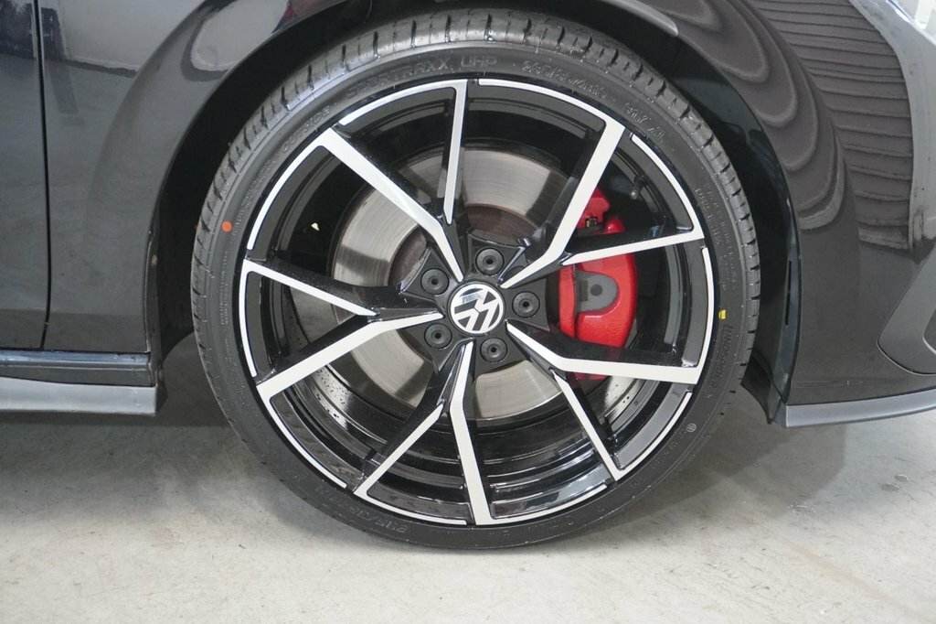 Volkswagen Golf 2L Gti XIL700 Black #3