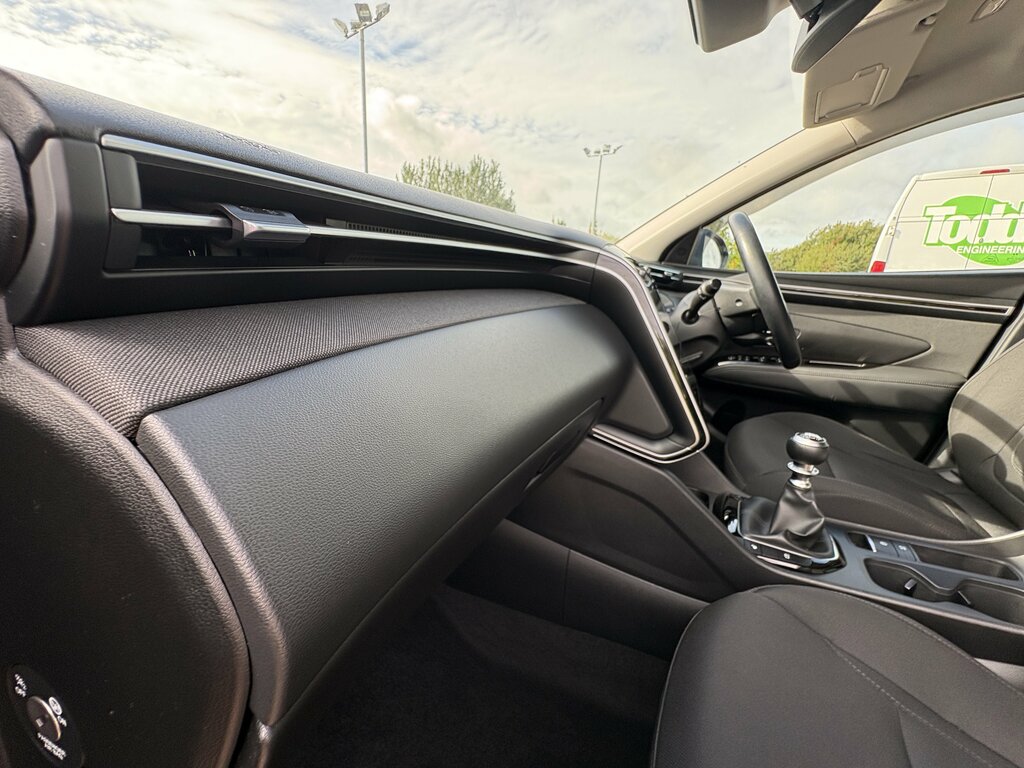 Hyundai Tucson Se Connect Grey #38