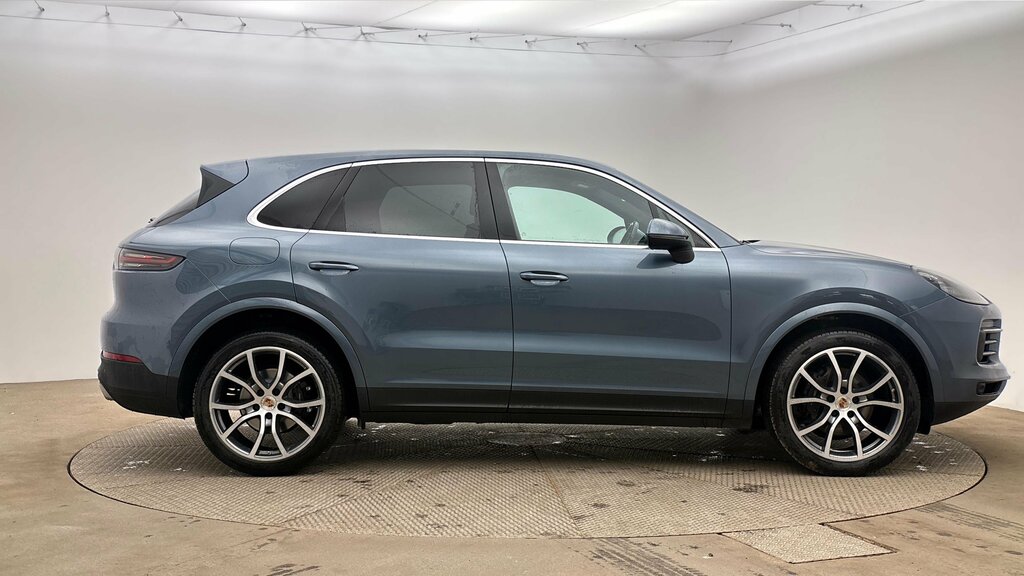 Porsche Cayenne 2019 Porsche Cayenne 3.0 V6 S Tiptronic Blue #2