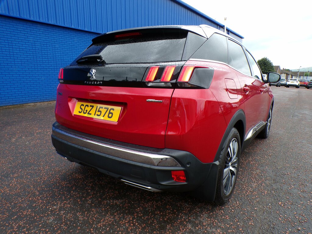 Peugeot 3008 2020 Peugeot 3008 1.5 Bluehdi Ss Gt Line Red #3