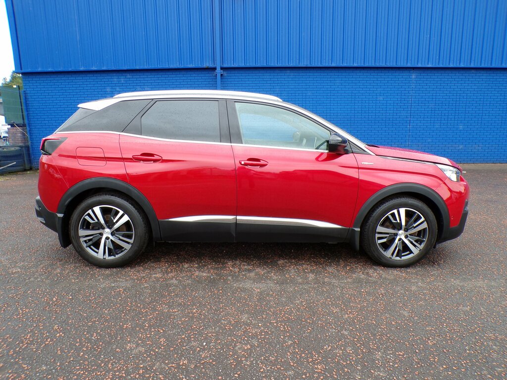 Peugeot 3008 2020 Peugeot 3008 1.5 Bluehdi Ss Gt Line Red #2