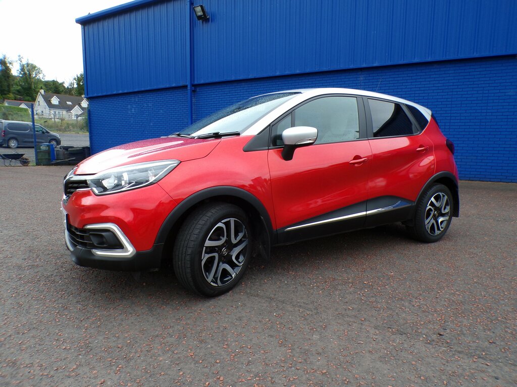 Renault Captur 0.9 Iconic Tce 89 Bhp Black #11