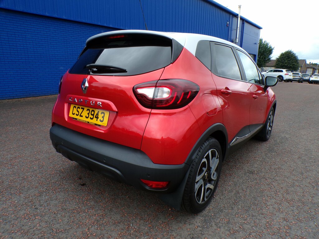 Renault Captur 2018 Renault Captur 0.9 Iconic Tce Red #3