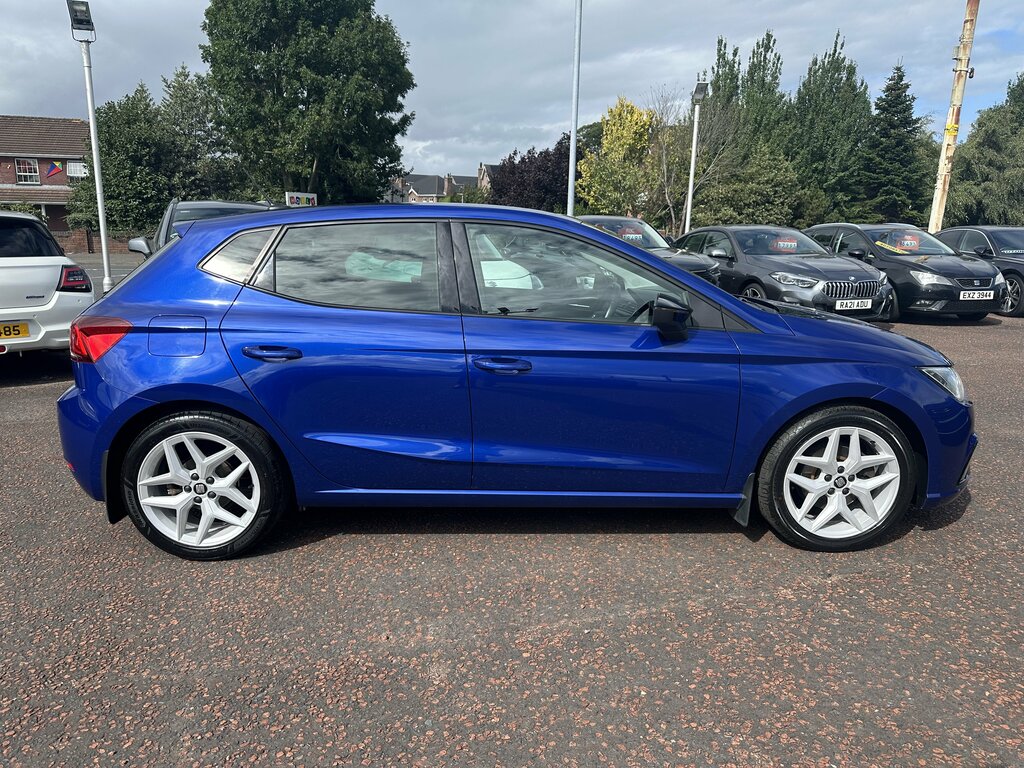 Seat Ibiza 2019 Seat Ibiza 1.0 Tsi Fr Blue #3