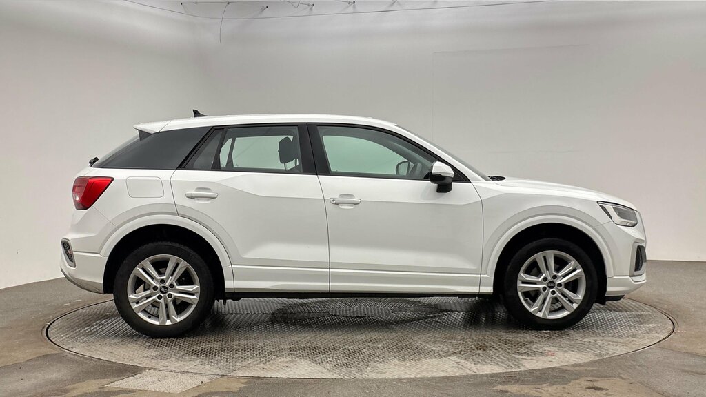 Audi Q2 2021 Audi Q2 1.5 Tfsi Sport 35 White #4