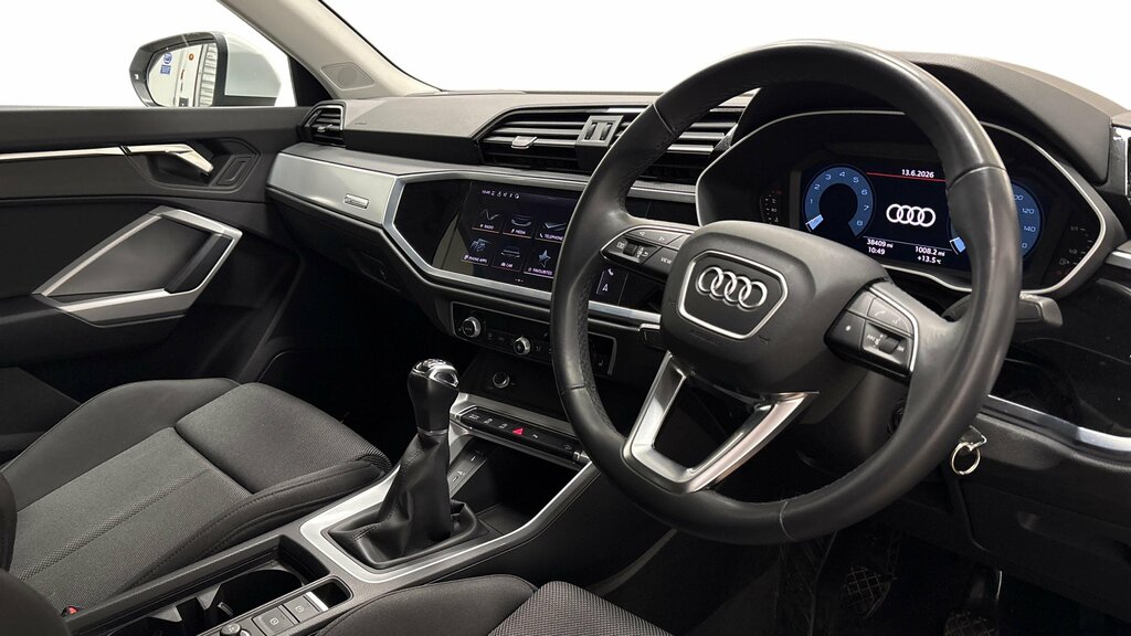 Audi Q3 2022 Audi Q3 1.5 Tfsi Sport 35 Comfort Sound Pk White #6