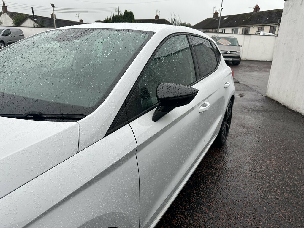 Seat Ibiza 2024 Seat Ibiza 1.0 Tsi Fr Sport White #6