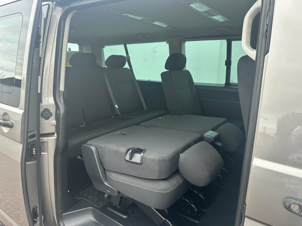 Volkswagen Transporter Shuttle 2017 Volkswagen Transporter 2.0 T32 Tdi Shuttle Se Beige #5