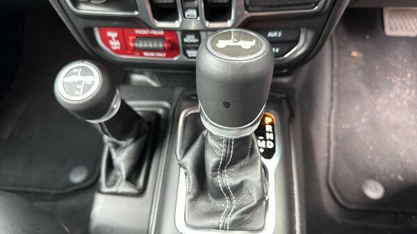 Jeep Wrangler 2L Rubicon Grey #26