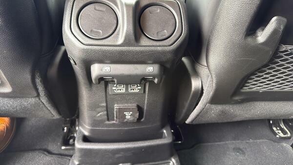 Jeep Wrangler 2L Rubicon Grey #43
