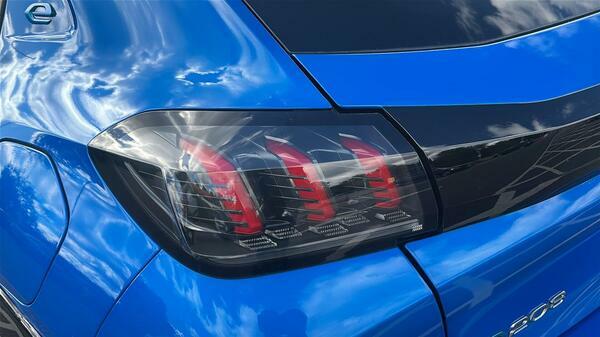 Peugeot e-208 50Kwh Allure Premium 7Kw Charger  #5