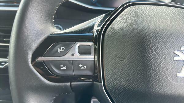 Peugeot e-208 Hatchback Grey #20