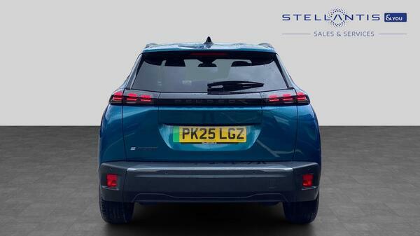 Peugeot e-2008 50Kwh Allure Suv 11Kw Charger #4