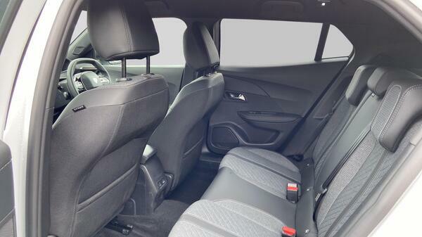 Peugeot e-2008 Suv Blue #24
