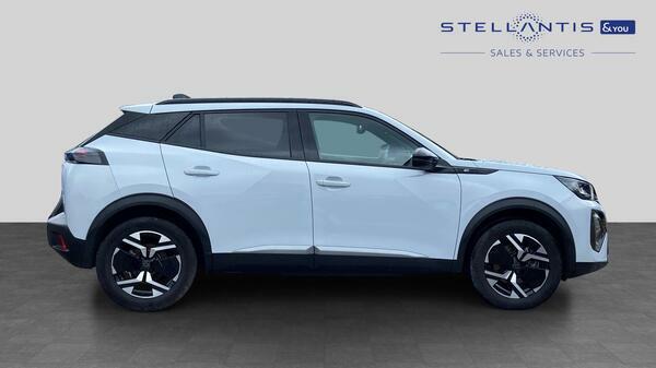 Peugeot e-2008 50Kwh Allure Suv 11Kw Charger #2