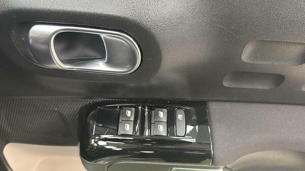 Citroen C3 1.2 Puretech Plus White #38