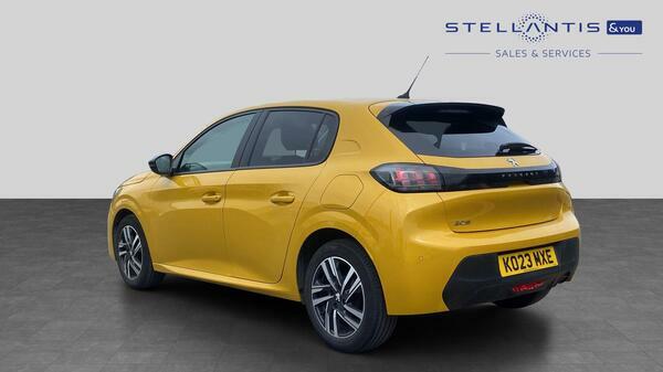 Peugeot 208 1.2 Puretech Active Premium Hatchback  #6