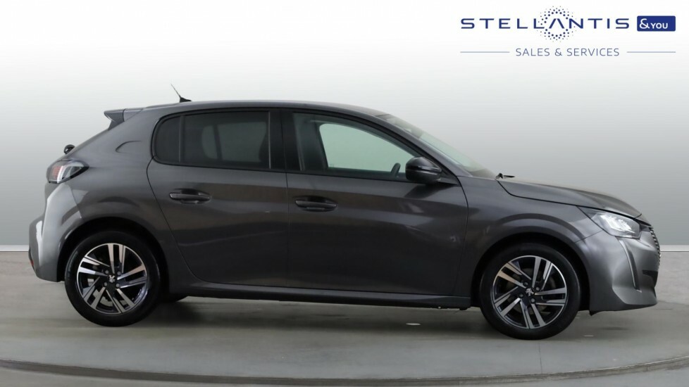 Peugeot 208 1.2 Puretech Allure Premium Hatchback  #4