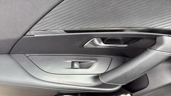 Peugeot 2008 Active Grey #17