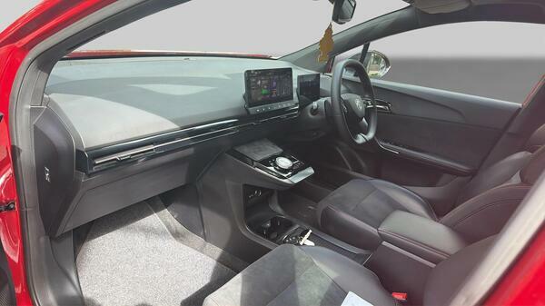 MG MG4 77Kwh Trophy Extended Range Hatchback Grey #15