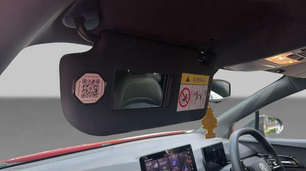 MG MG4 77Kwh Trophy Extended Range Hatchback Grey #16