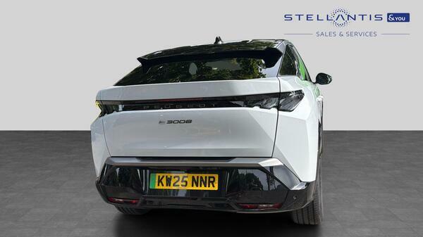 Peugeot 3008 73Kwh Gt Suv 11Kw Charger 210 #4