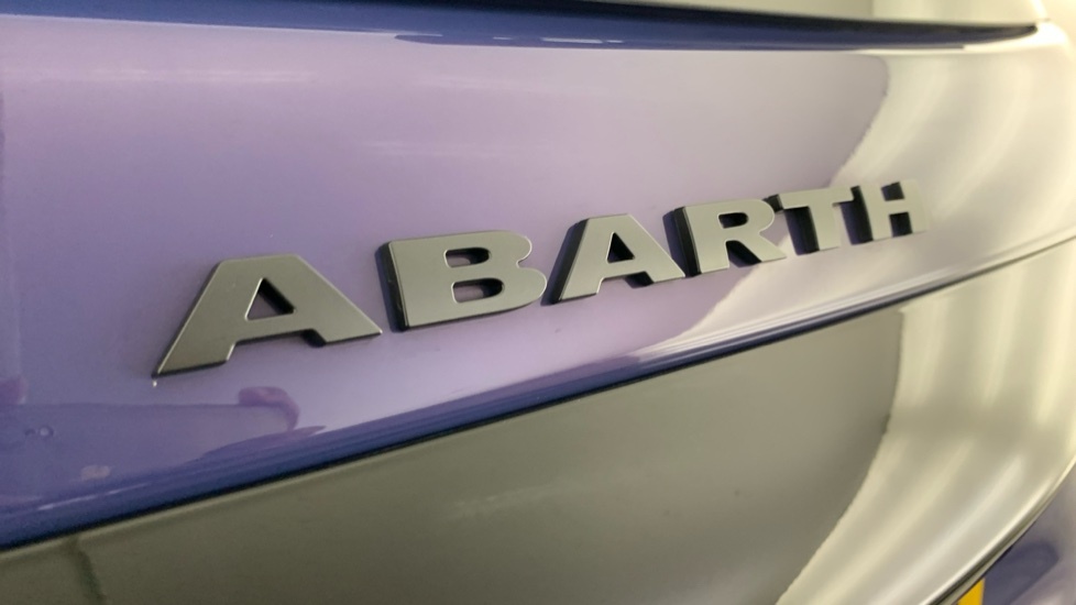 Abarth 600e 207Kw Scorpionissima 54Kwh Purple #60