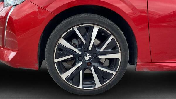 Peugeot 208 Hatchback #11