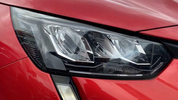 Peugeot 208 Hatchback #9
