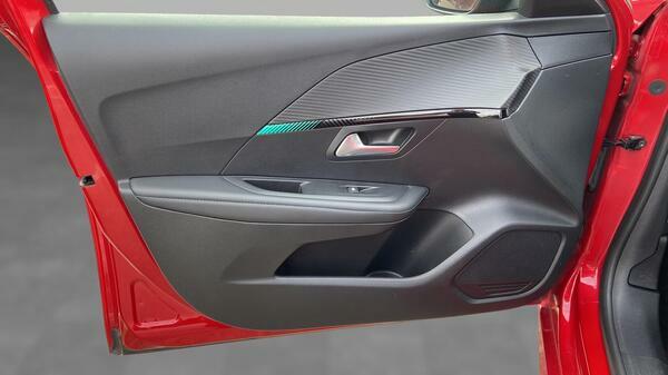 Peugeot 208 Hatchback #17