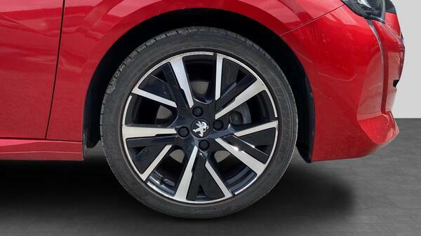 Peugeot 208 Hatchback #14