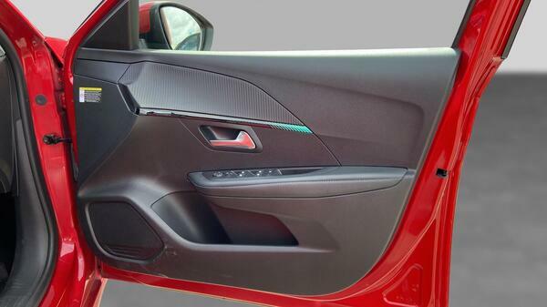 Peugeot 208 Hatchback #39