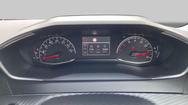 Peugeot 208 Hatchback #25