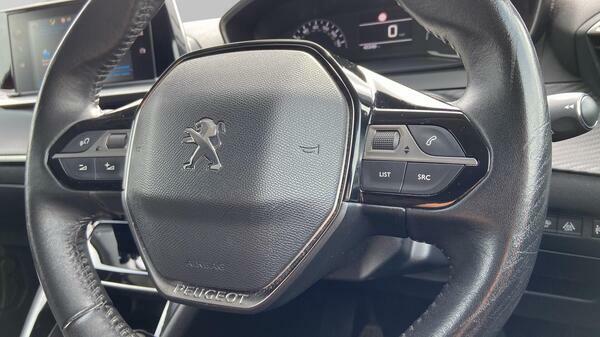 Peugeot 208 Hatchback #21