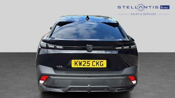 Peugeot 408 1.2 Allure Fastback Hybrid E-dsc6 Euro #4