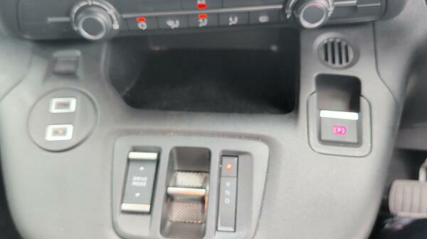 Peugeot E-Partner 52Kwh Professional Long Panel Van Lwb #23