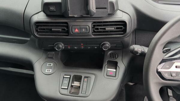 Peugeot E-Partner 52Kwh Professional Long Panel Van Lwb #28