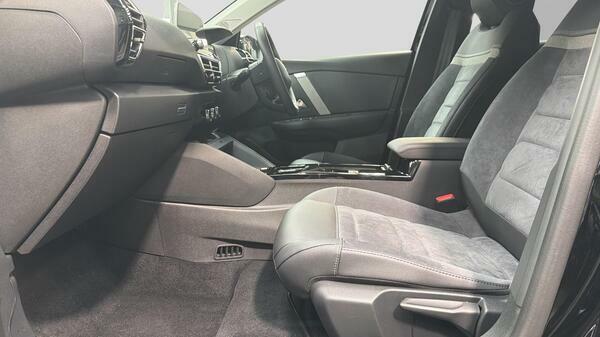 Citroen e-C4 100Kw E-series 50Kwh Hatchback Black #31