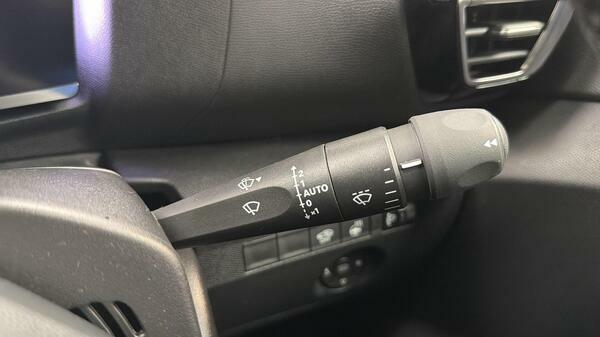 Citroen e-C4 100Kw E-series 50Kwh Hatchback Black #23