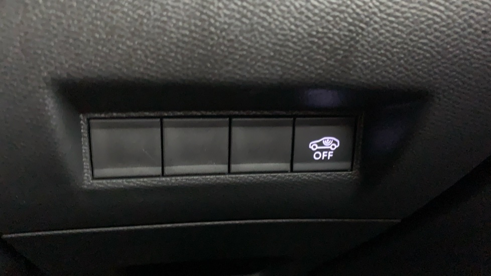 Peugeot 2008 1.2 Puretech Active Grey #22