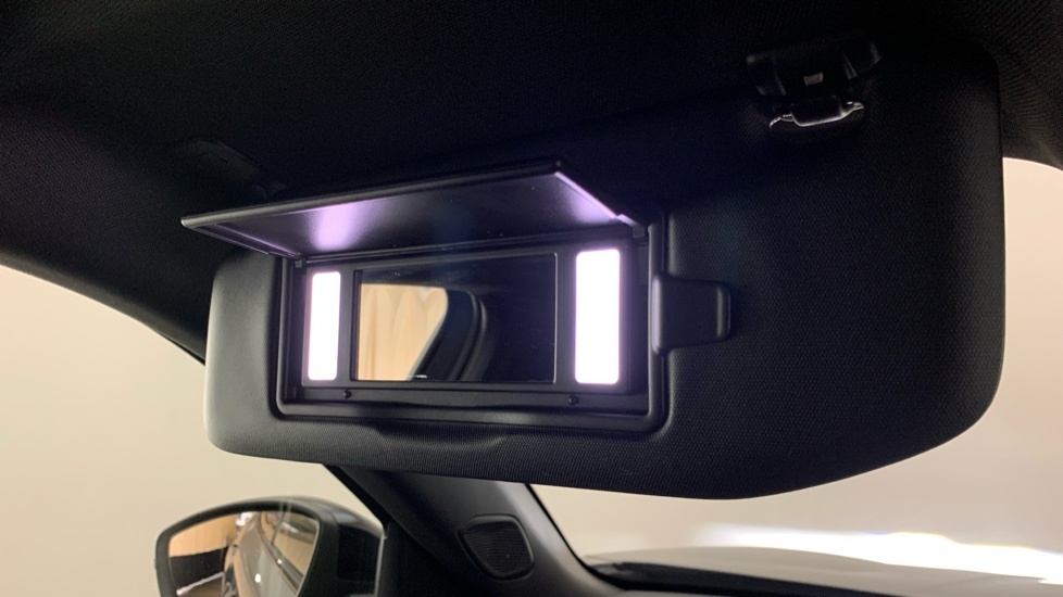 Peugeot 2008 1.2 Puretech Active Grey #37