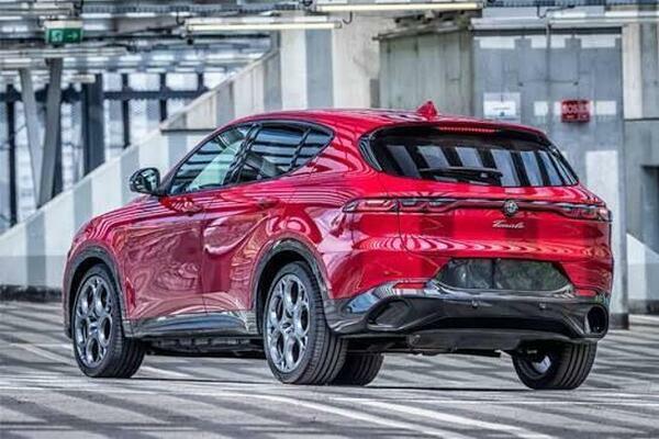 Alfa Romeo Tonale 1.5 Vgt Mhev Veloce Dct Euro 6  #3